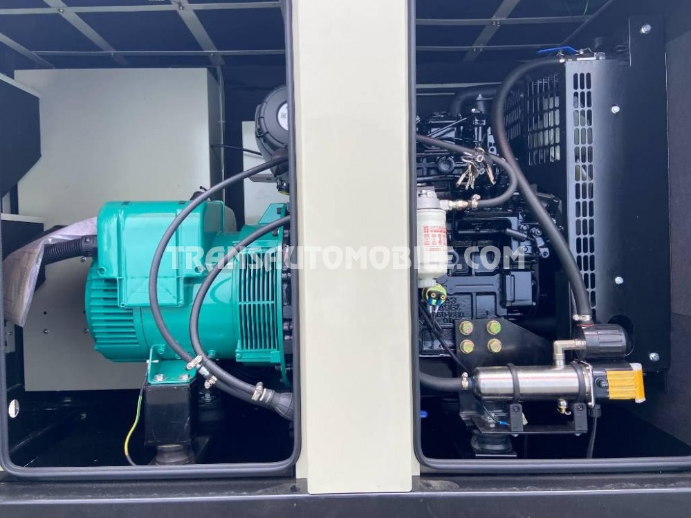 Perkins 15 kVA 1.5L DIESEL - EXPORT OUT EU - Generator electric: Foto 5 Perkins 15 kVA 1.5L DIESEL - EXPORT OUT EU - Generator electric: Foto 5