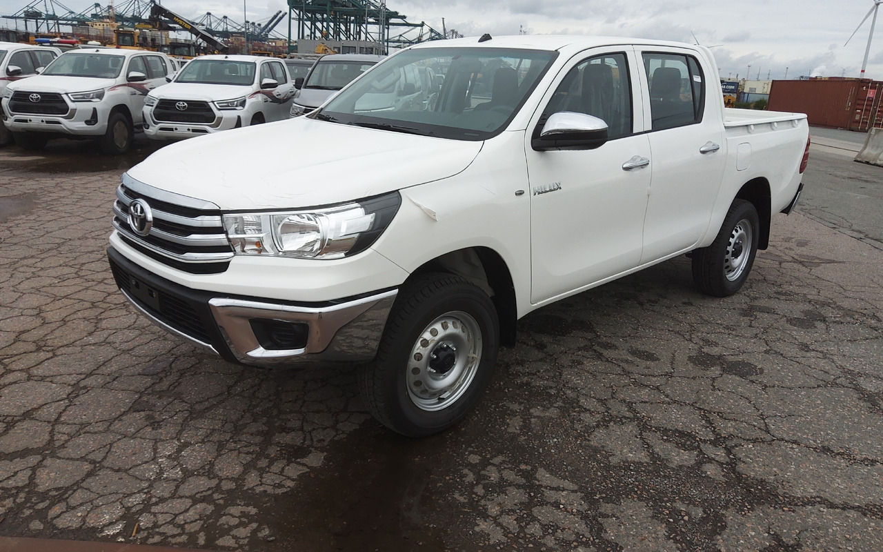 Toyota Hilux / Revo Pick-up double cabin pack security 2.4L Turbo Diesel Manual - Pick-up: Foto 1 Toyota Hilux / Revo Pick-up double cabin pack security 2.4L Turbo Diesel Manual - Pick-up: Foto 1