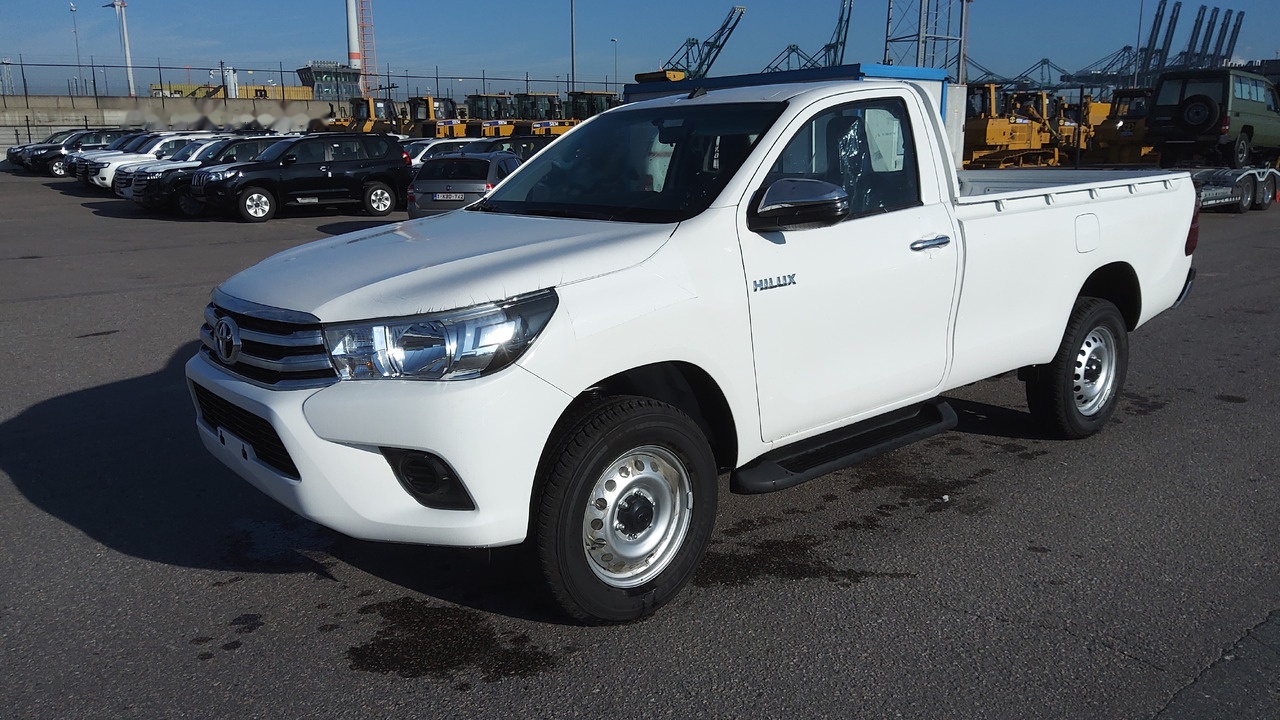 Toyota Hilux / Revo Pick-up single Cab pack security 2.4L Turbo Diesel Manual - Pick-up: Foto 1 Toyota Hilux / Revo Pick-up single Cab pack security 2.4L Turbo Diesel Manual - Pick-up: Foto 1