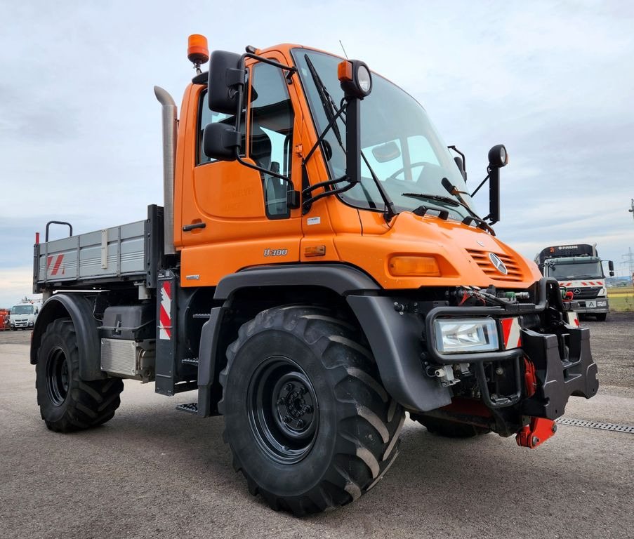 Unimog U300 Agrar Euro5 Hydrostat Variopilot Unimog U300 Agrar Euro5 Hydrostat Variopilot - Camion basculantă: Foto 5 Unimog U300 Agrar Euro5 Hydrostat Variopilot Unimog U300 Agrar Euro5 Hydrostat Variopilot - Camion basculantă: Foto 5