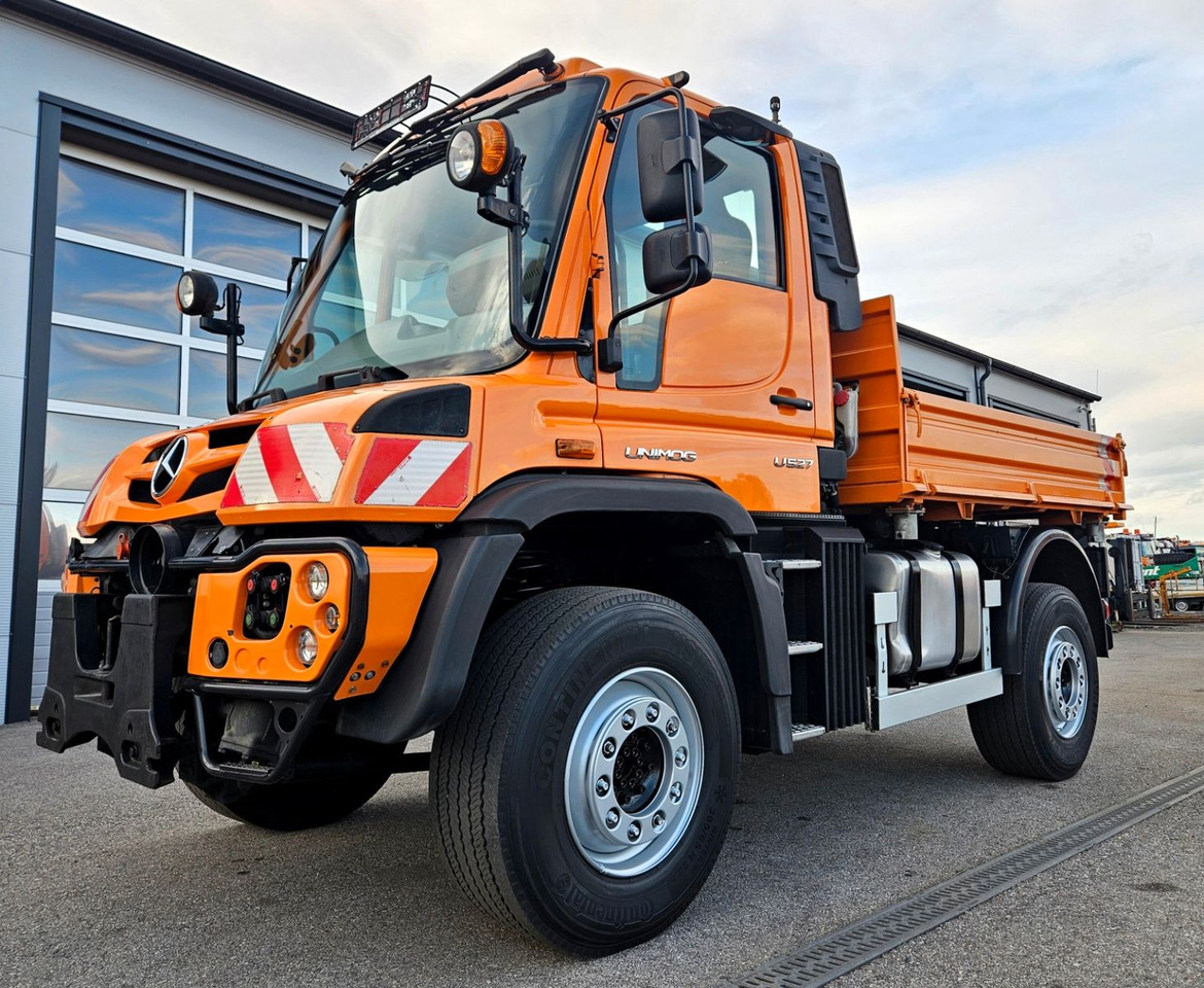 Unimog U527 UGE Euro6 VarioPilot Hydrostat - Camion basculantă: Foto 1 Unimog U527 UGE Euro6 VarioPilot Hydrostat - Camion basculantă: Foto 1