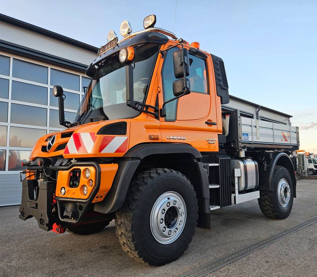Unimog U527 UGE Euro6 VarioPilot Hydrostat - Camion basculantă: Foto 1 Unimog U527 UGE Euro6 VarioPilot Hydrostat - Camion basculantă: Foto 1