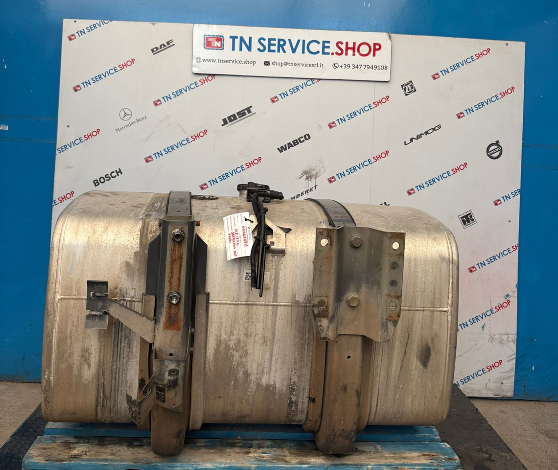 Serbatoio carburante DAF 430 lt - Rezervor combustibil pentru Camion: Foto 1 Serbatoio carburante DAF 430 lt - Rezervor combustibil pentru Camion: Foto 1