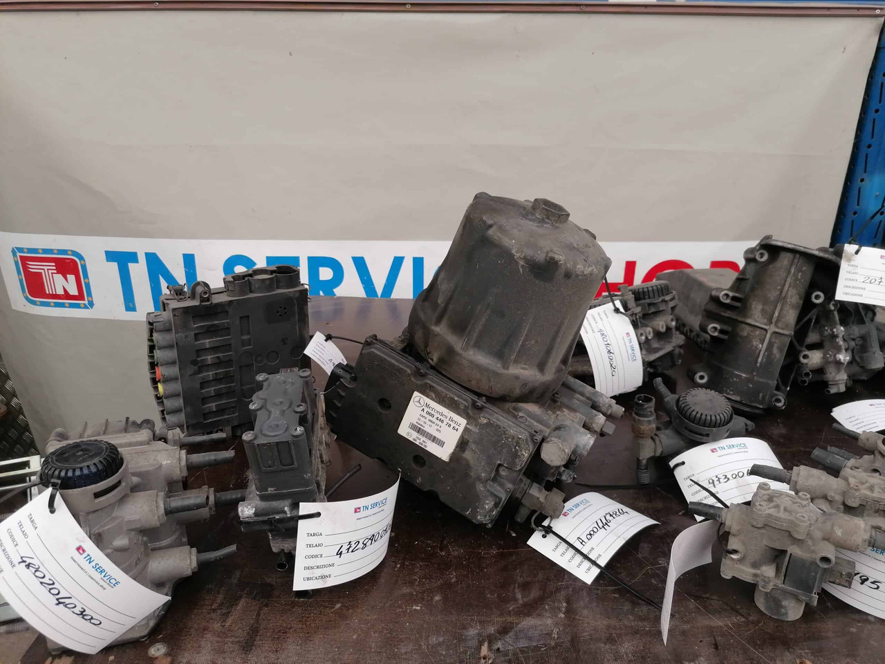 Valvole Pneumatiche - Supapă frână pentru Camion: Foto 4 Valvole Pneumatiche - Supapă frână pentru Camion: Foto 4