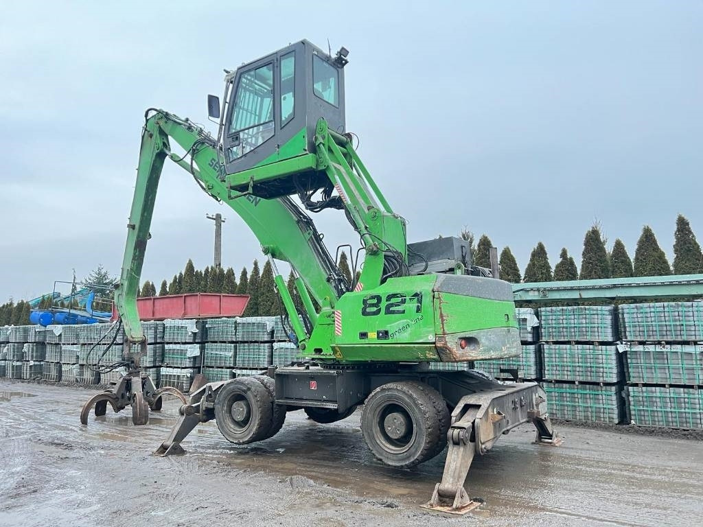 Sennebogen 821 - Excavator pentru manipulare de materiale: Foto 2 Sennebogen 821 - Excavator pentru manipulare de materiale: Foto 2