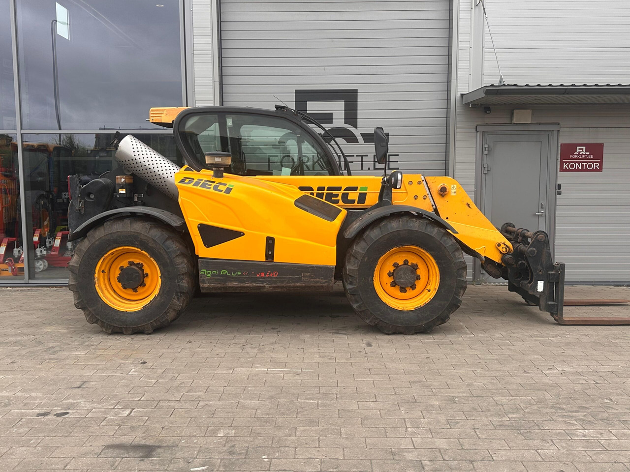 Dieci Agri Plus 40.7 VS EVO2 - Stivuitor telescopic: Foto 5 Dieci Agri Plus 40.7 VS EVO2 - Stivuitor telescopic: Foto 5