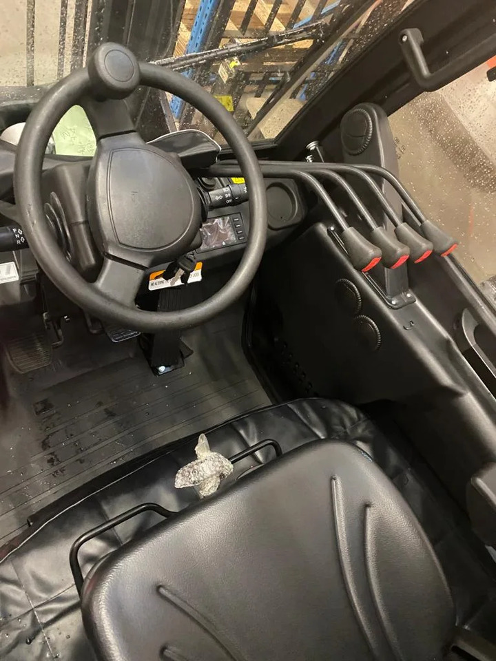 HC CPCD38-XRW92F - Stivuitor diesel: Foto 2 HC CPCD38-XRW92F - Stivuitor diesel: Foto 2