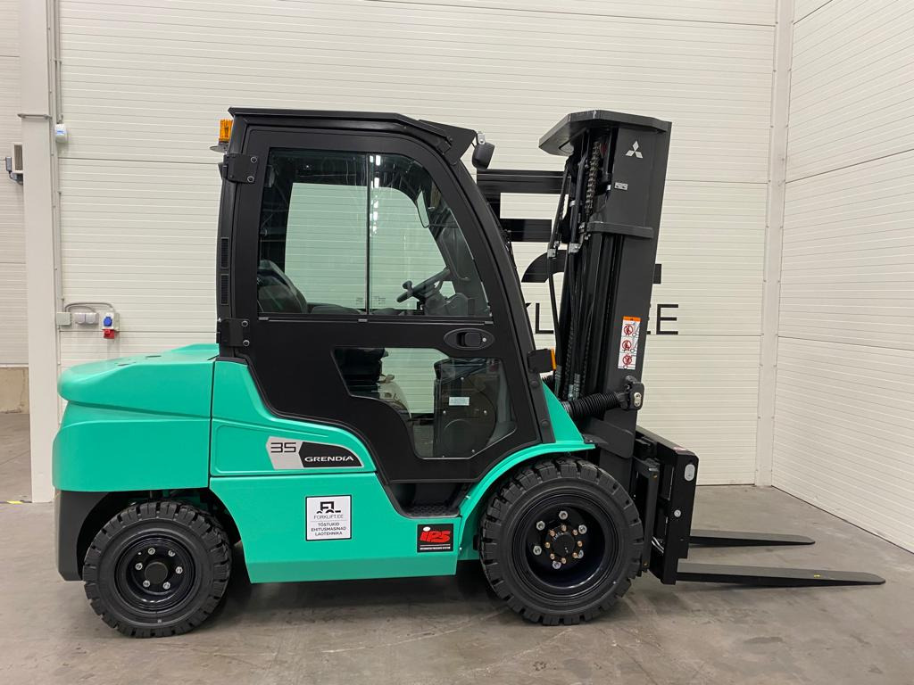 Mitsubishi FD35N3 - Stivuitor diesel: Foto 3 Mitsubishi FD35N3 - Stivuitor diesel: Foto 3