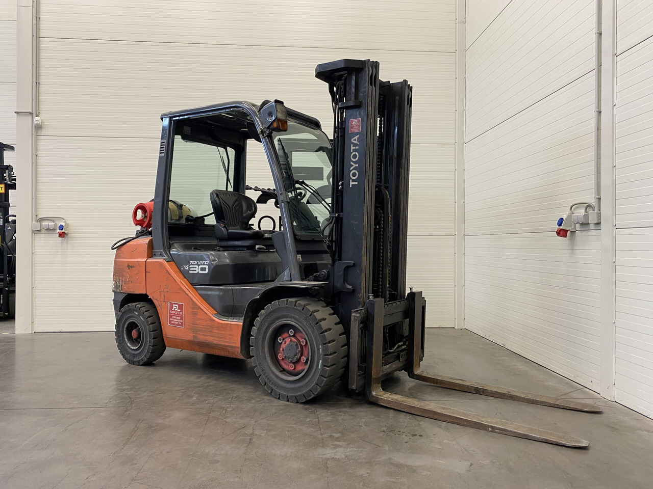 Toyota 02-8FGF30 - Stivuitor GPL: Foto 3 Toyota 02-8FGF30 - Stivuitor GPL: Foto 3