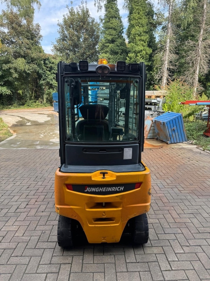 JUNGHEINRICH EFG320 - Electrostivuitor: Foto 5 JUNGHEINRICH EFG320 - Electrostivuitor: Foto 5