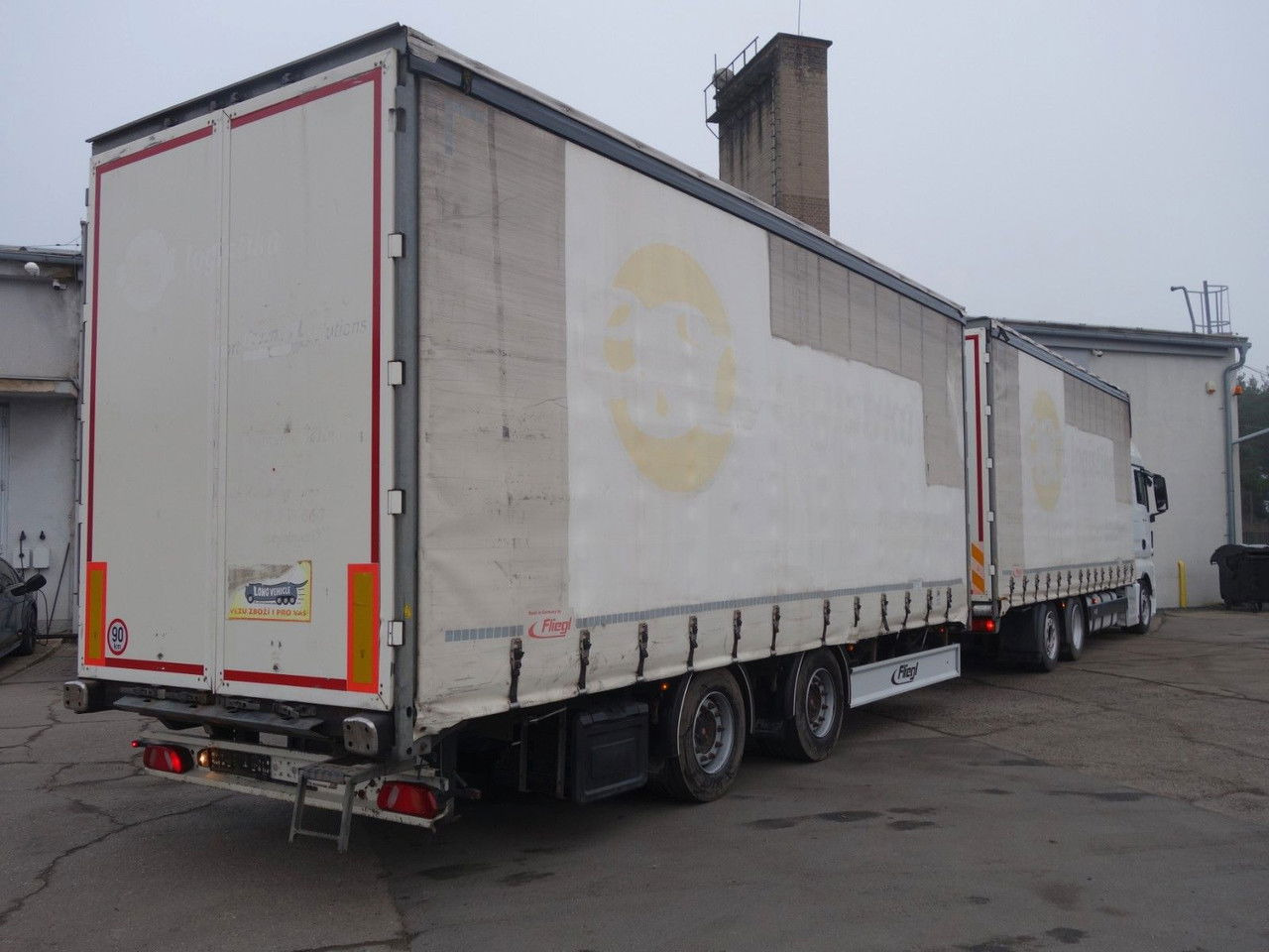 MAN TGX 24 24.460 6x2 120cm3, Durchfahren - Camion cu prelată: Foto 4 MAN TGX 24 24.460 6x2 120cm3, Durchfahren - Camion cu prelată: Foto 4