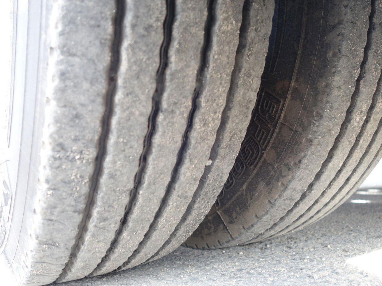 Mercedes-Benz Actros 1843 mit Kässbohrer Supertrans/Supertrans în leasing Mercedes-Benz Actros 1843 mit Kässbohrer Supertrans/Supertrans: Foto 14 Mercedes-Benz Actros 1843 mit Kässbohrer Supertrans/Supertrans în leasing Mercedes-Benz Actros 1843 mit Kässbohrer Supertrans/Supertrans: Foto 14