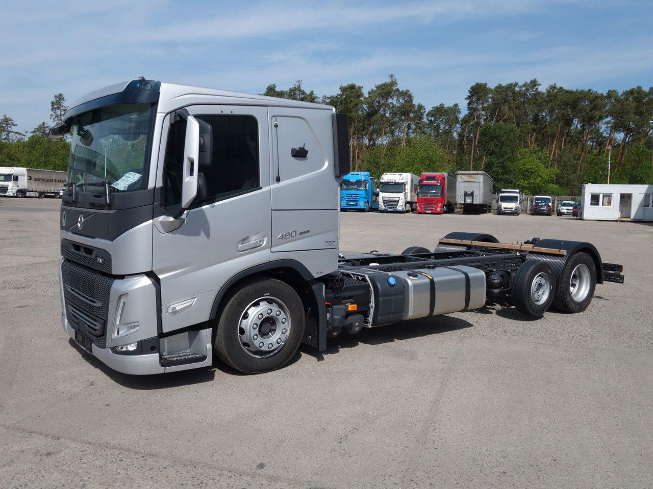 Volvo FM 460 FM13 6x2 Neue RTO , Kassbohrer, Rolfo, Rimo - Camion şasiu: Foto 2 Volvo FM 460 FM13 6x2 Neue RTO , Kassbohrer, Rolfo, Rimo - Camion şasiu: Foto 2