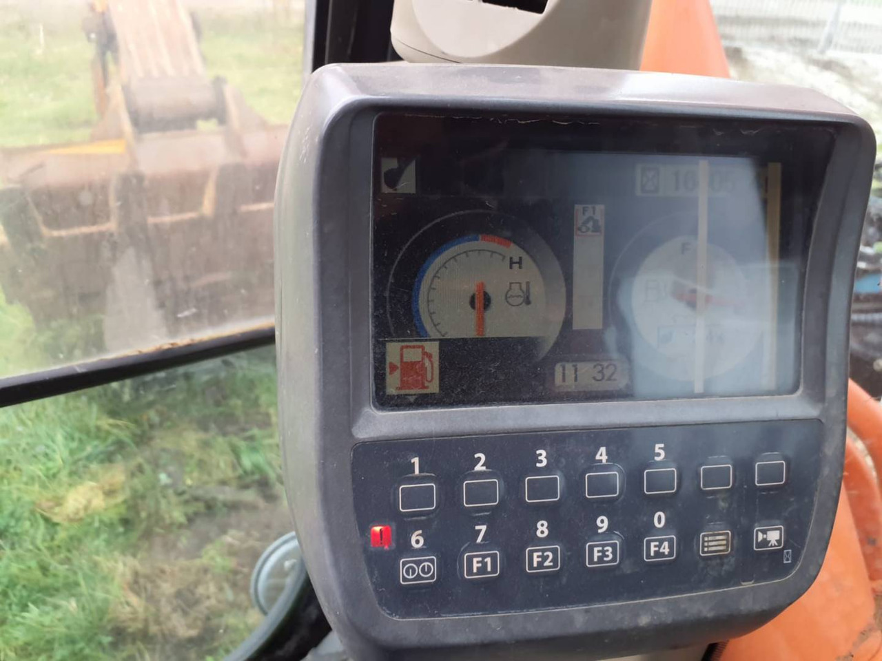 HITACHI ZX280LCN-3 - Excavator pe şenile: Foto 5 HITACHI ZX280LCN-3 - Excavator pe şenile: Foto 5