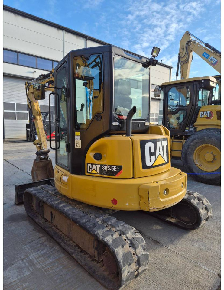 CAT 305.5E2CR - Excavator pe şenile: Foto 4 CAT 305.5E2CR - Excavator pe şenile: Foto 4