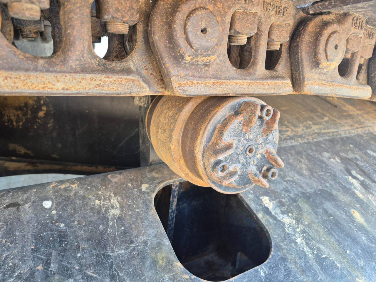 Excavator pe şenile CAT 323: Foto 11 Excavator pe şenile CAT 323: Foto 11