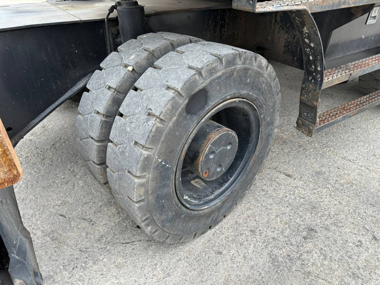 Excavator pe roţi CAT MH3022: Foto 25 Excavator pe roţi CAT MH3022: Foto 25