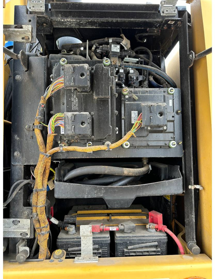 Excavator pe roţi CAT MH3022: Foto 31 Excavator pe roţi CAT MH3022: Foto 31