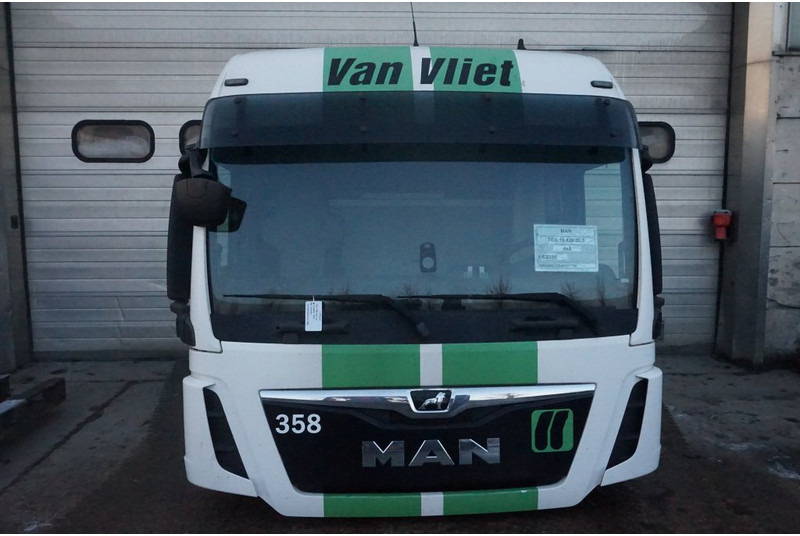 MAN F99L39 TGS - Cabină și interior pentru Camion: Foto 1 MAN F99L39 TGS - Cabină și interior pentru Camion: Foto 1