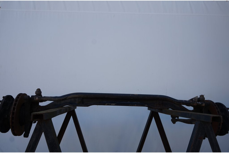 MAN V9-80L-28 - Axă față pentru Camion: Foto 1 MAN V9-80L-28 - Axă față pentru Camion: Foto 1