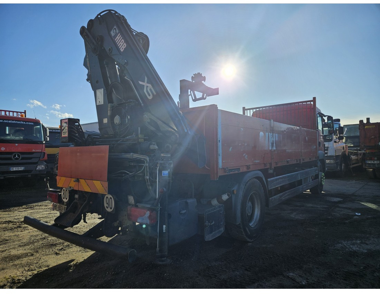 MAN TGS 18.400 Euro 5 Flat bed Full Spring suspension HIAB 122E -3 hiduo Crane Kran Remote - Camion platformă, Camion cu macara: Foto 4 MAN TGS 18.400 Euro 5 Flat bed Full Spring suspension HIAB 122E -3 hiduo Crane Kran Remote - Camion platformă, Camion cu macara: Foto 4
