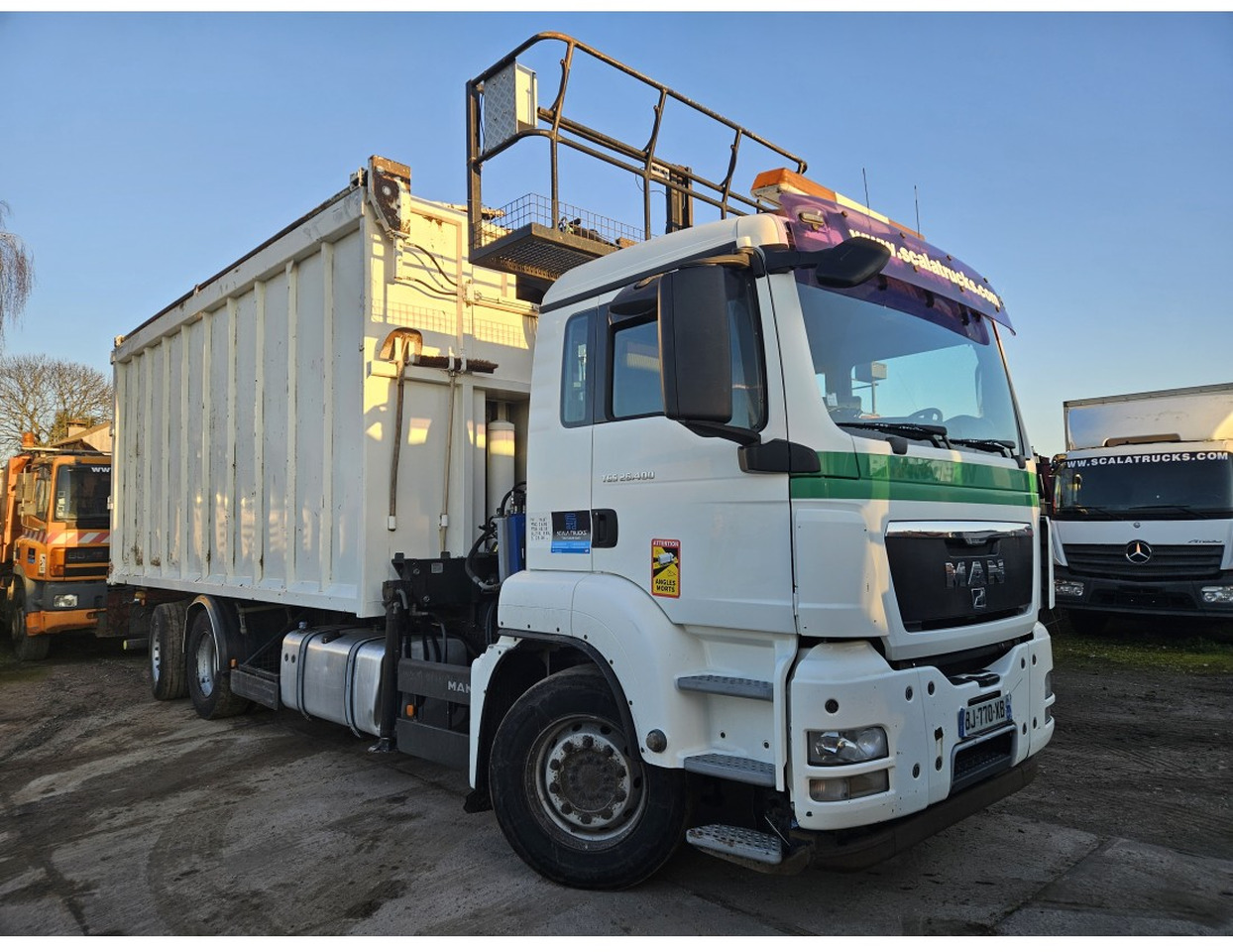 MAN TGS 26.400 6x2 steering axle lenk Tipper Crane Jonsered 1320 Z - Camion basculantă, Camion cu macara: Foto 3 MAN TGS 26.400 6x2 steering axle lenk Tipper Crane Jonsered 1320 Z - Camion basculantă, Camion cu macara: Foto 3