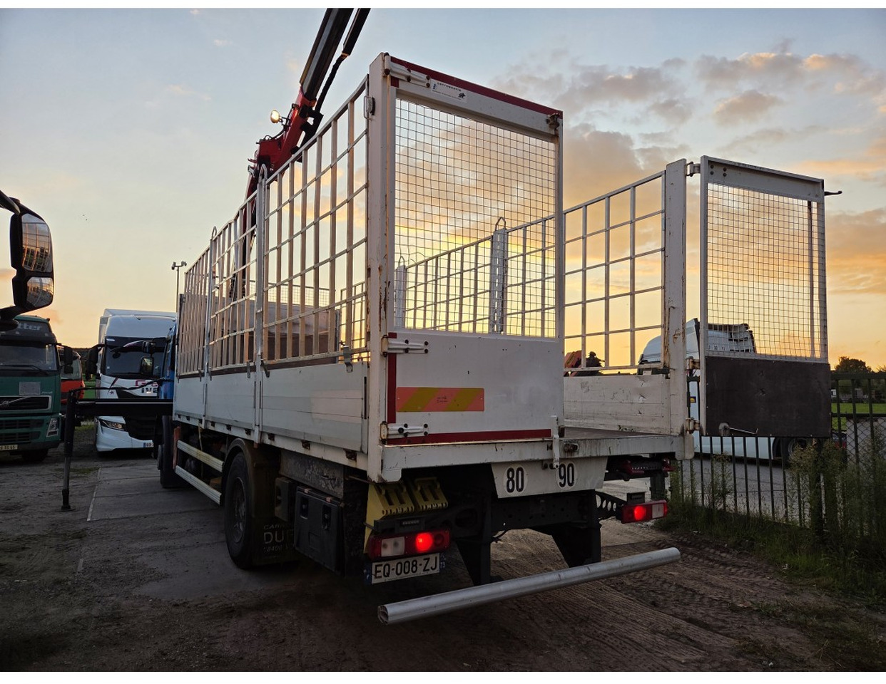 Renault C 280 4X2 Palfinger PK12002 EH Kran Crane Remote Control Automat flatbed truck - Camion platformă, Camion cu macara: Foto 2 Renault C 280 4X2 Palfinger PK12002 EH Kran Crane Remote Control Automat flatbed truck - Camion platformă, Camion cu macara: Foto 2