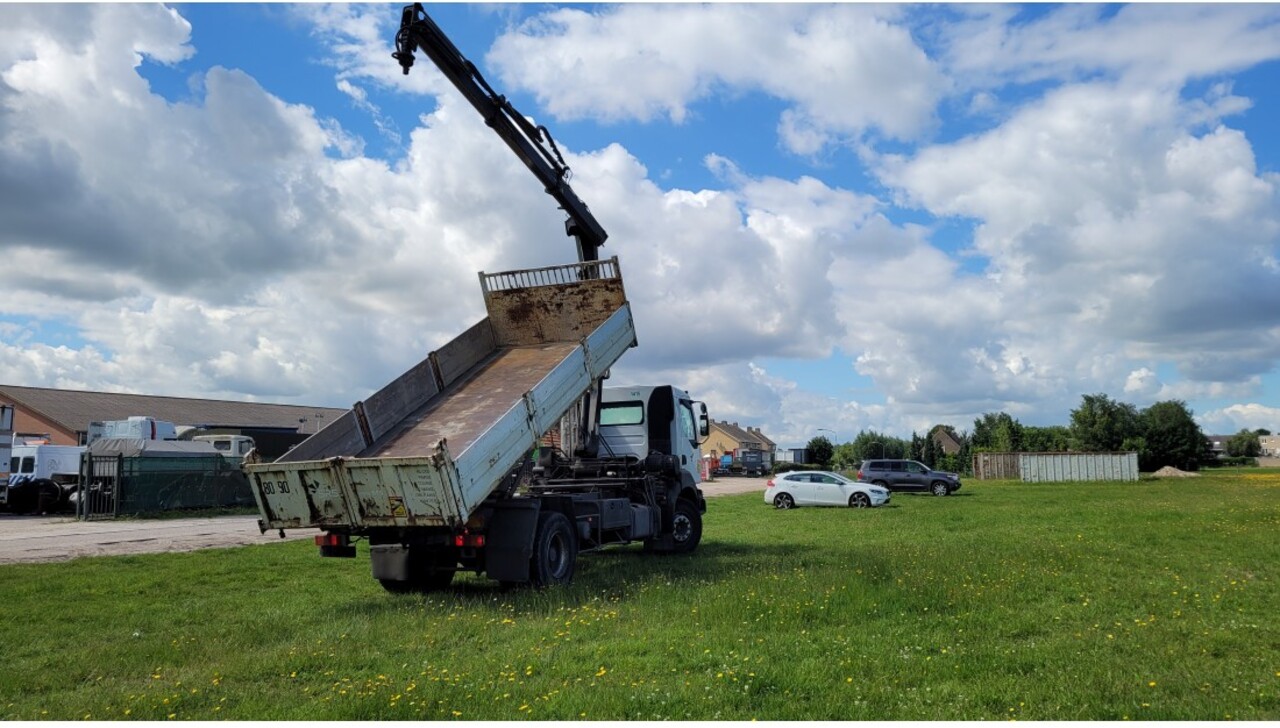 Renault Kerax 270 4x2 Euro 2 Tipper Truck Crane HIAB - Camion basculantă, Camion cu macara: Foto 2 Renault Kerax 270 4x2 Euro 2 Tipper Truck Crane HIAB - Camion basculantă, Camion cu macara: Foto 2