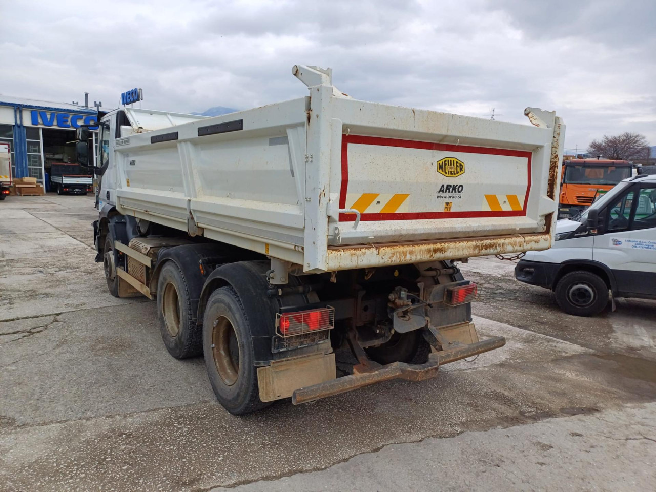 IVECO X-Way AD260X46Z HR OFF - Camion basculantă: Foto 4 IVECO X-Way AD260X46Z HR OFF - Camion basculantă: Foto 4