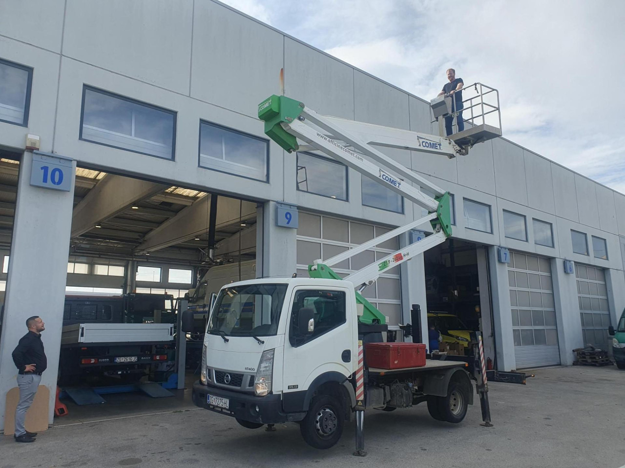 NISSAN Cabstar NT400 - Camion cu nacela: Foto 5 NISSAN Cabstar NT400 - Camion cu nacela: Foto 5