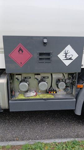 Scania P450 LB 4x2, ADR, Schwarzmueller Anhaenger Fuel - Camion cisternă: Foto 5 Scania P450 LB 4x2, ADR, Schwarzmueller Anhaenger Fuel - Camion cisternă: Foto 5