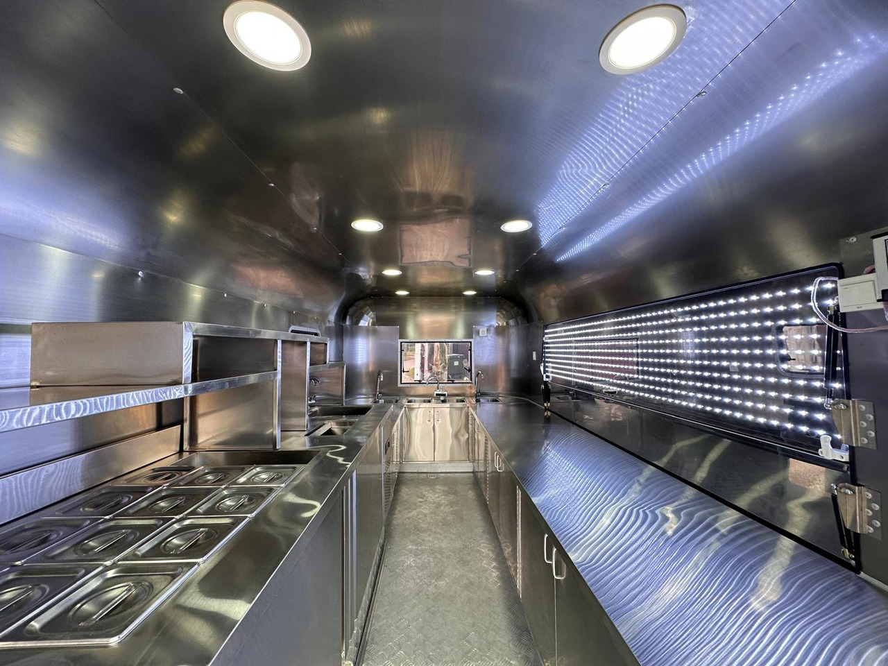 Bodex - Rulota comerciala: Foto 3 Bodex - Rulota comerciala: Foto 3