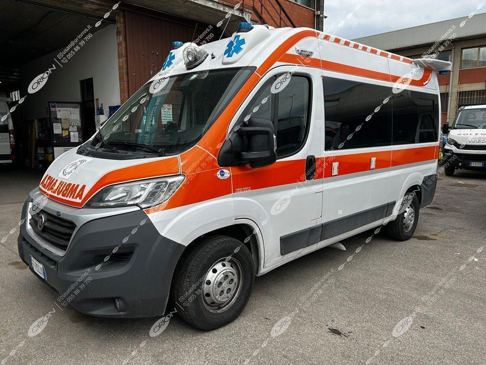 FIAT FIAT 290 DUCATO - Ambulanță: Foto 1 FIAT FIAT 290 DUCATO - Ambulanță: Foto 1