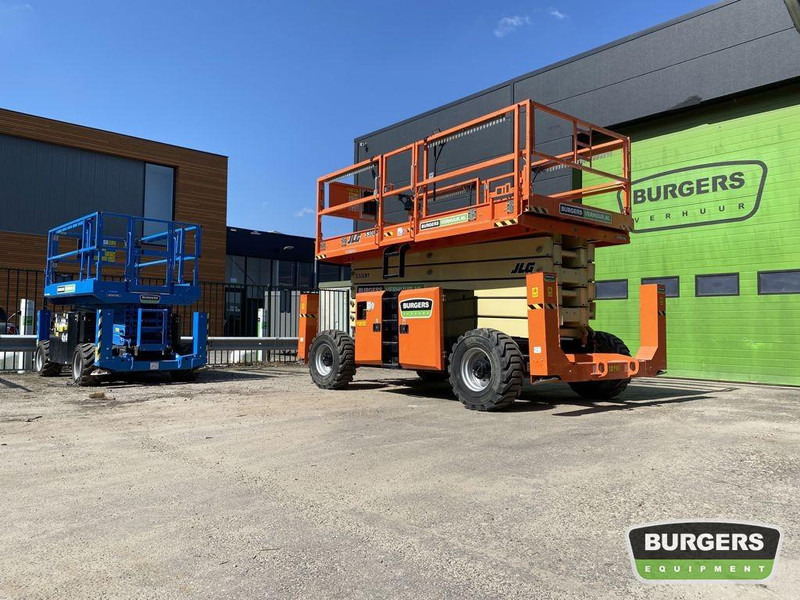 JLG 530LRT - Platforma foarfeca: Foto 2 JLG 530LRT - Platforma foarfeca: Foto 2