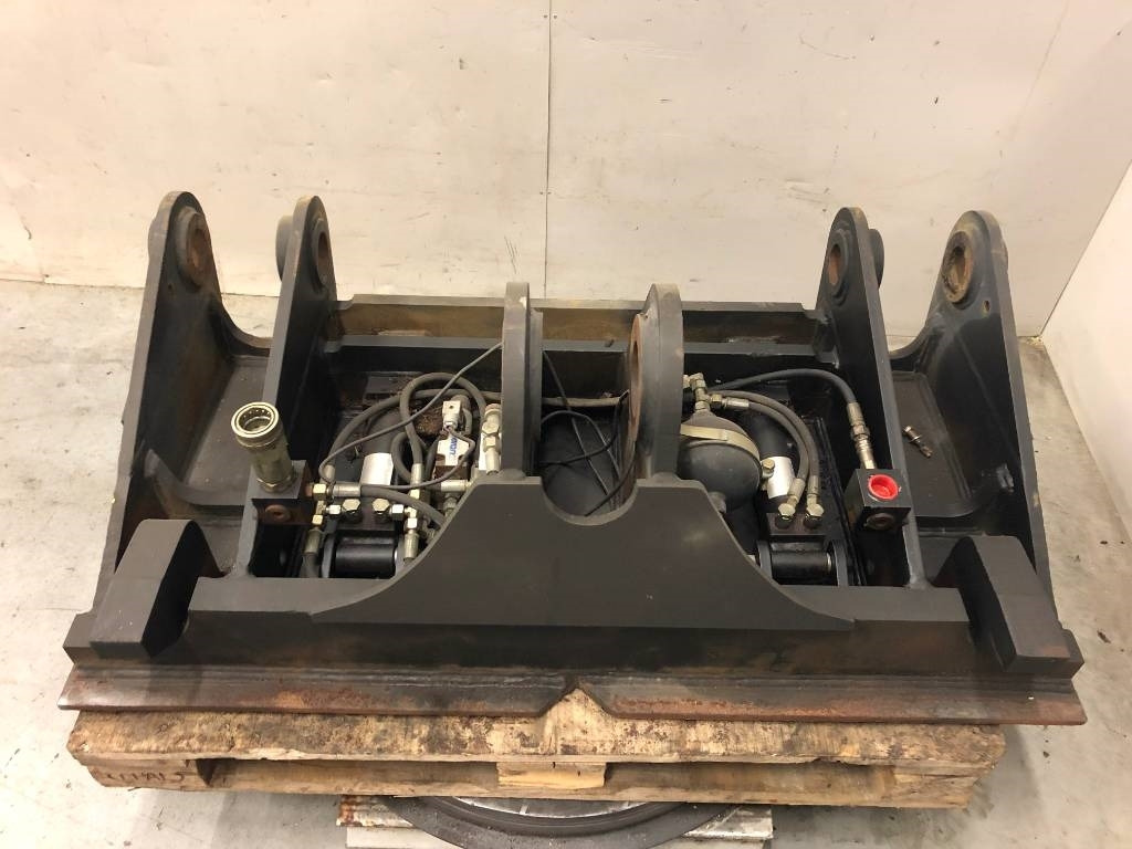 CAT 966 G - Cuplare rapidă pentru Utilaje constructii: Foto 4 CAT 966 G - Cuplare rapidă pentru Utilaje constructii: Foto 4