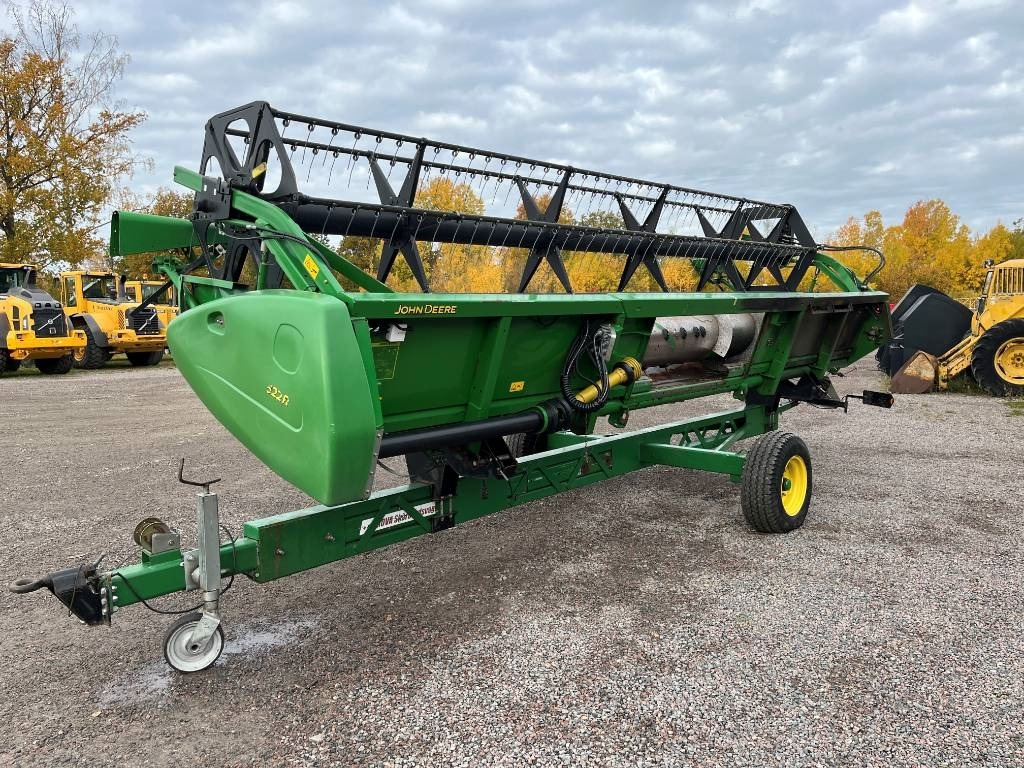John Deere 622R Skärbord / Header 22 fot till JD T550 i - Utilaje pentru combină agricola: Foto 3 John Deere 622R Skärbord / Header 22 fot till JD T550 i - Utilaje pentru combină agricola: Foto 3