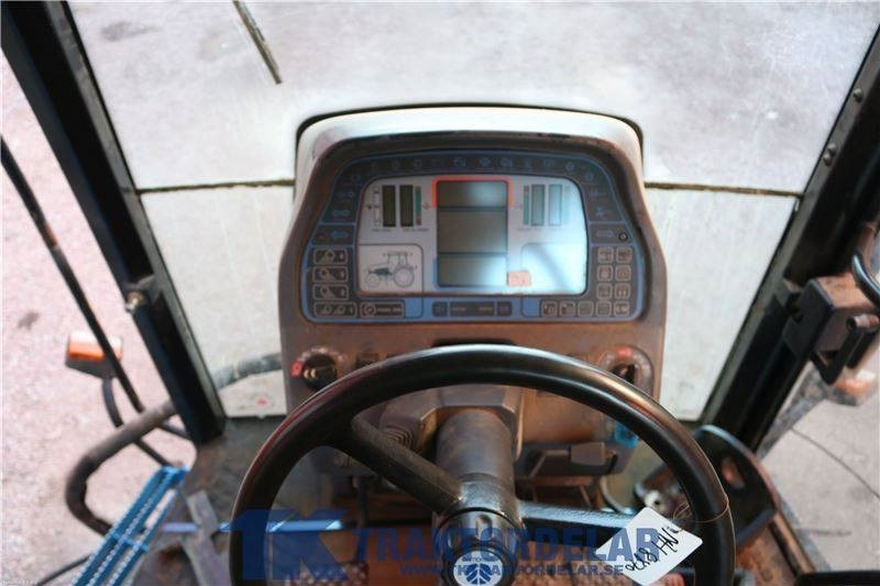 New Holland 8870 - Cabină pentru Tractor agricol: Foto 4 New Holland 8870 - Cabină pentru Tractor agricol: Foto 4