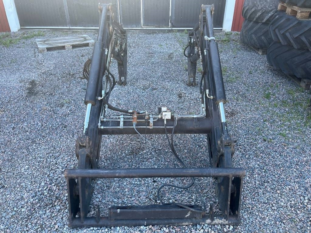 Trima 460 B Defekt - Încarcator frontal pentru tractor: Foto 2 Trima 460 B Defekt - Încarcator frontal pentru tractor: Foto 2