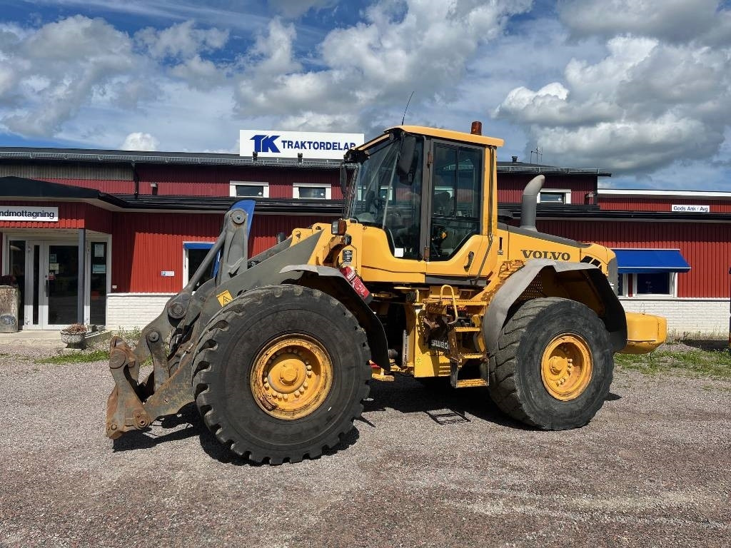 Volvo L 110 F - Încărcător frontal pe pneuri: Foto 1 Volvo L 110 F - Încărcător frontal pe pneuri: Foto 1