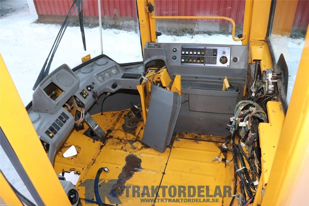 Volvo L50 C - Cabină pentru Utilaje constructii: Foto 5 Volvo L50 C - Cabină pentru Utilaje constructii: Foto 5