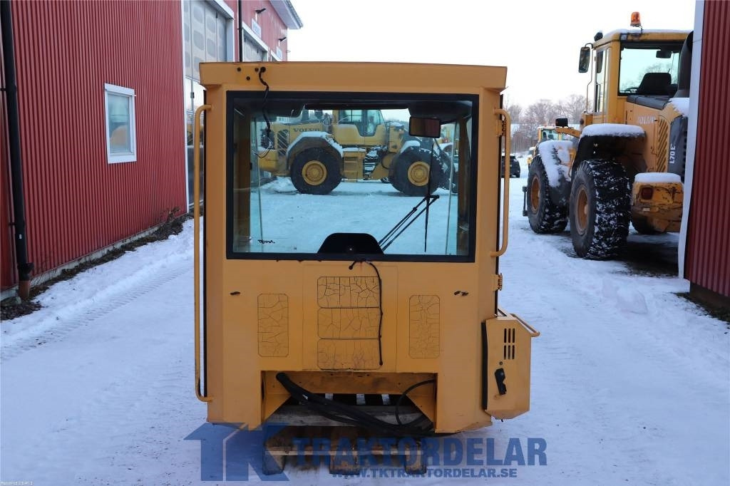 Volvo L50 C - Cabină pentru Utilaje constructii: Foto 3 Volvo L50 C - Cabină pentru Utilaje constructii: Foto 3