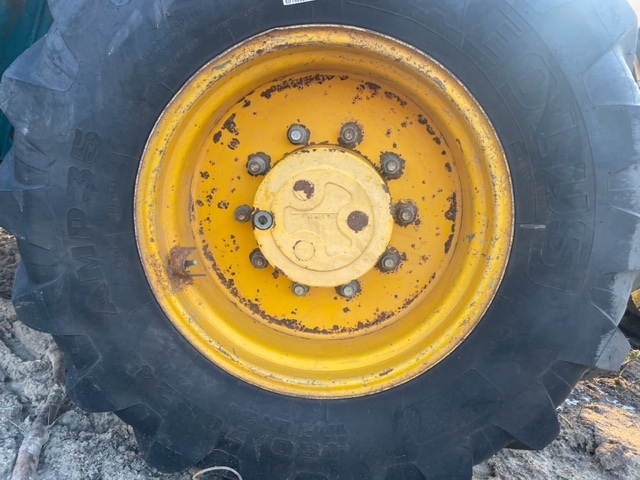 Felgi 10 szpilek Manitou JCB 4szt. - Jantă pentru Utilaje agricole: Foto 1 Felgi 10 szpilek Manitou JCB 4szt. - Jantă pentru Utilaje agricole: Foto 1