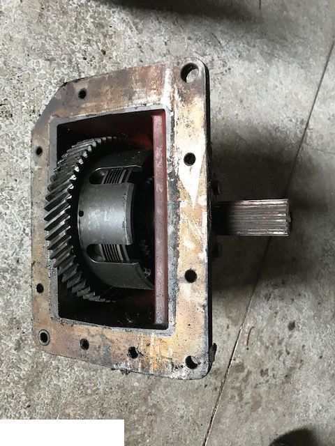 Massey Ferguson - Przystawka Przedniego Napęd - Transmisie pentru Utilaje agricole: Foto 2 Massey Ferguson - Przystawka Przedniego Napęd - Transmisie pentru Utilaje agricole: Foto 2