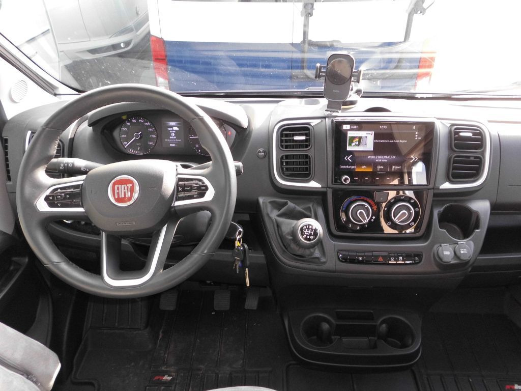 Carado T 459 Edition15 Solar, WR, RFK, SAT/TV uvm.+++ - Autorulotă semi-integrată: Foto 4 Carado T 459 Edition15 Solar, WR, RFK, SAT/TV uvm.+++ - Autorulotă semi-integrată: Foto 4