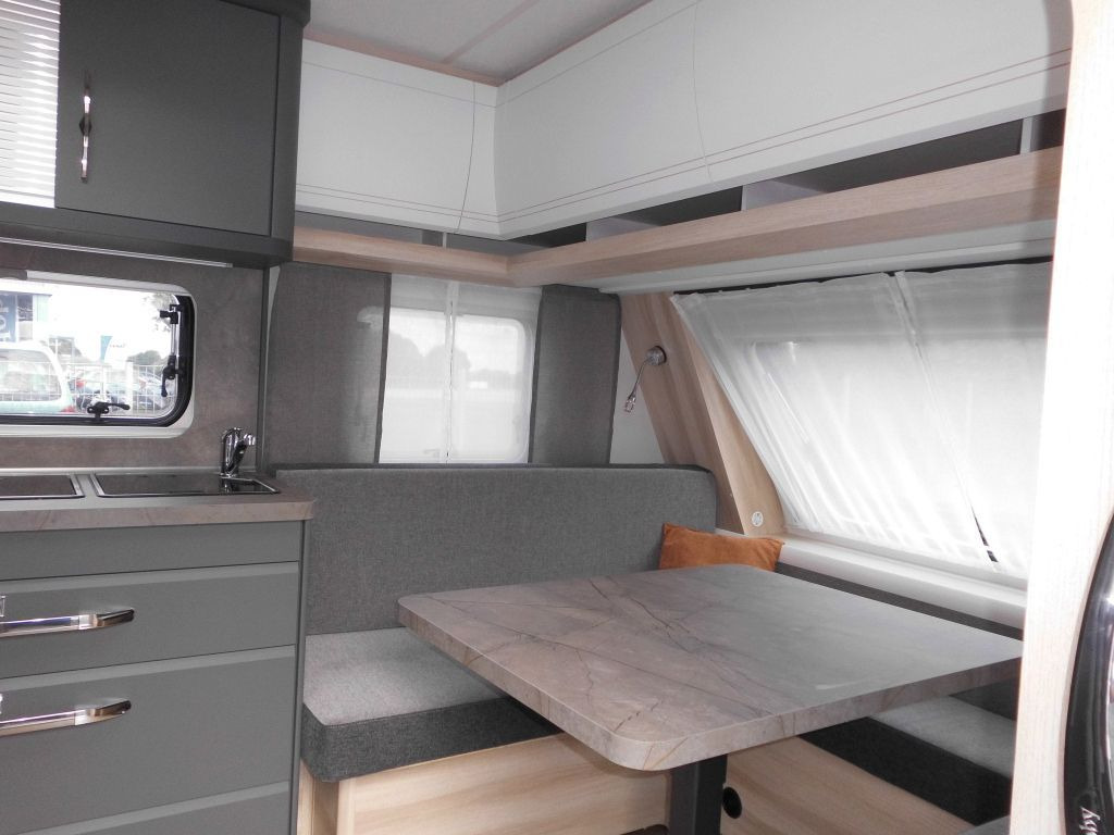 Hobby De Luxe 495 WFB 2026 AUTARK Ambiente 1800kg.++ - Rulotă: Foto 5 Hobby De Luxe 495 WFB 2026 AUTARK Ambiente 1800kg.++ - Rulotă: Foto 5