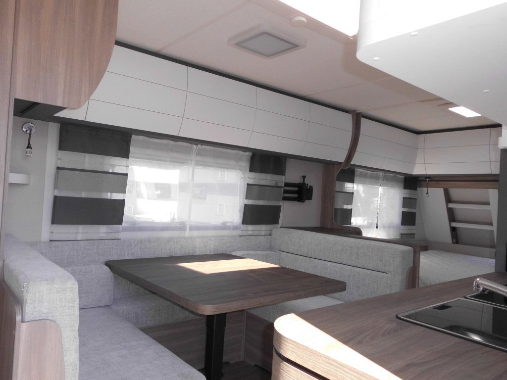 Hobby Excellent Edition 650 KMFe 2025 2200kg., Teppich - Rulotă: Foto 4 Hobby Excellent Edition 650 KMFe 2025 2200kg., Teppich - Rulotă: Foto 4