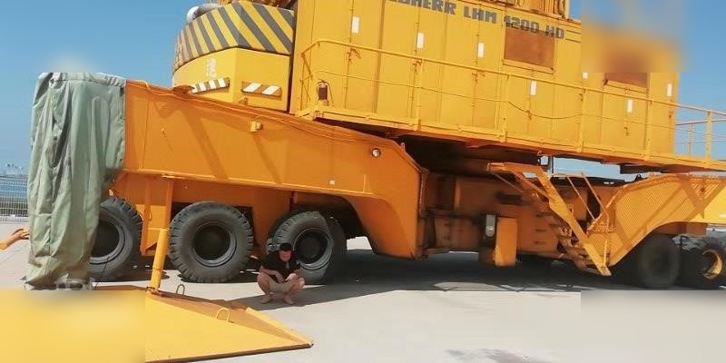 1994 LIEBHERR LHM1200HD - Macara autoridicatoare: Foto 1 1994 LIEBHERR LHM1200HD - Macara autoridicatoare: Foto 1