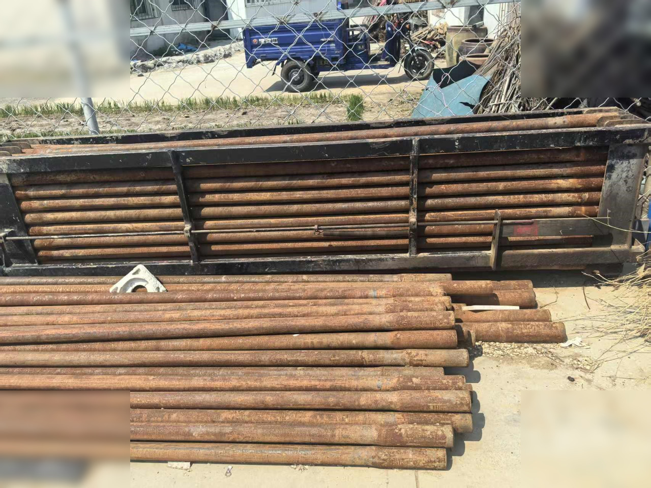 2000 VERMEER NAVIGATOR D33X44 - Masina de foraj orizontala: Foto 4 2000 VERMEER NAVIGATOR D33X44 - Masina de foraj orizontala: Foto 4