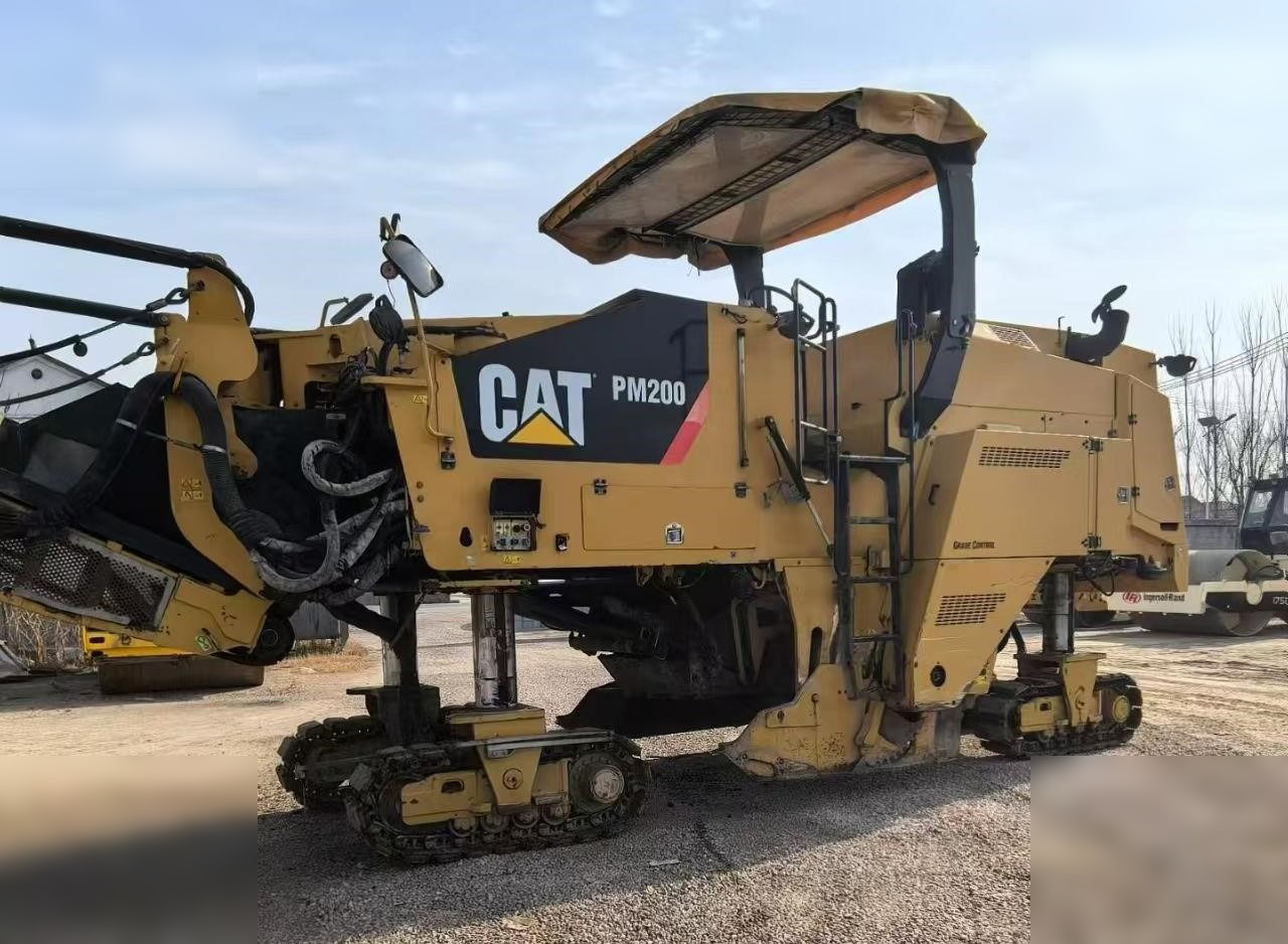 2016 CATERPILLAR PM-200 - Utilaje pentru frezare: Foto 3 2016 CATERPILLAR PM-200 - Utilaje pentru frezare: Foto 3