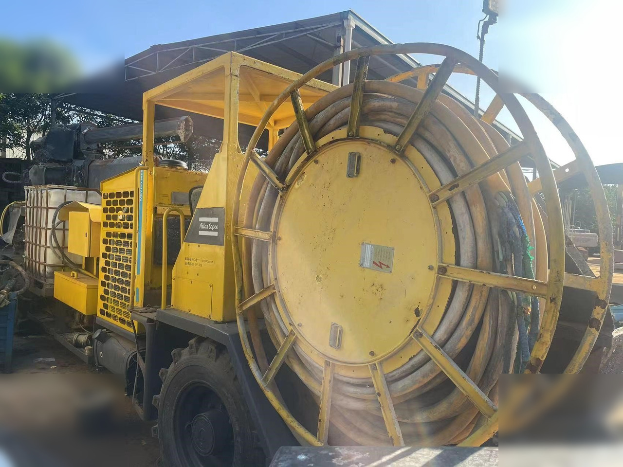 2016 EPIROC MEYCO ME5 - Maşina de forat tuneluri: Foto 1 2016 EPIROC MEYCO ME5 - Maşina de forat tuneluri: Foto 1